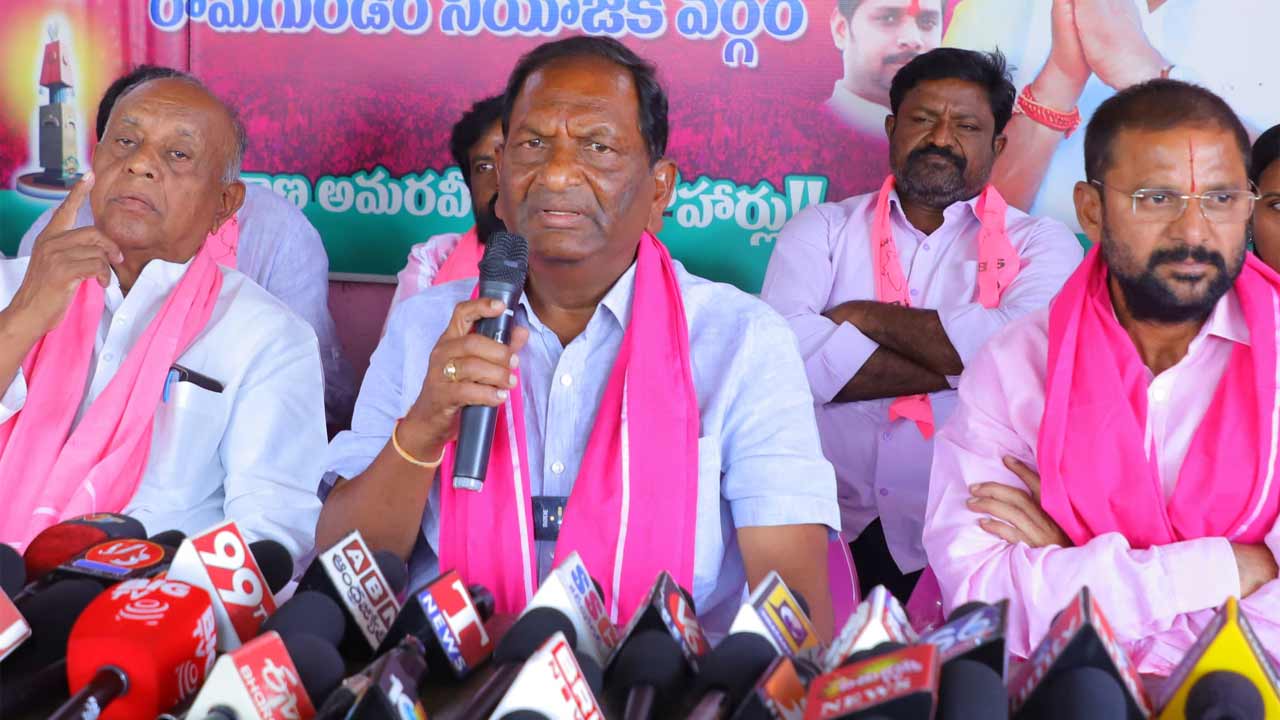 Koppula Eshwar | యూరియా కొరతపై కాంగ్రెస్‌, బీజేపీ హైడ్రామా: మాజీ మంత్రి కొప్పుల ఈశ్వర్‌