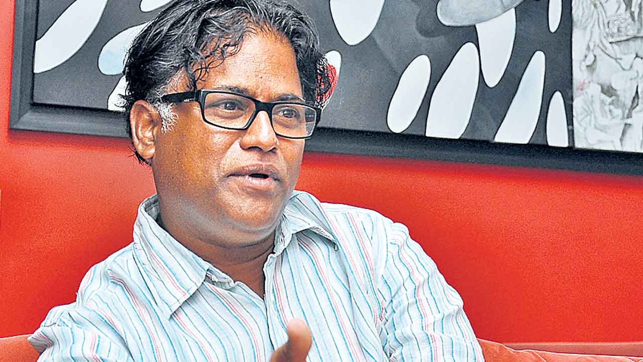 Ale Laxman | అవి తెలంగాణ ప్రజల సాంస్కృతిక, రాజకీయ వారసత్వానికి ప్రతీకలు: లక్ష్మణ్‌ ఏలె