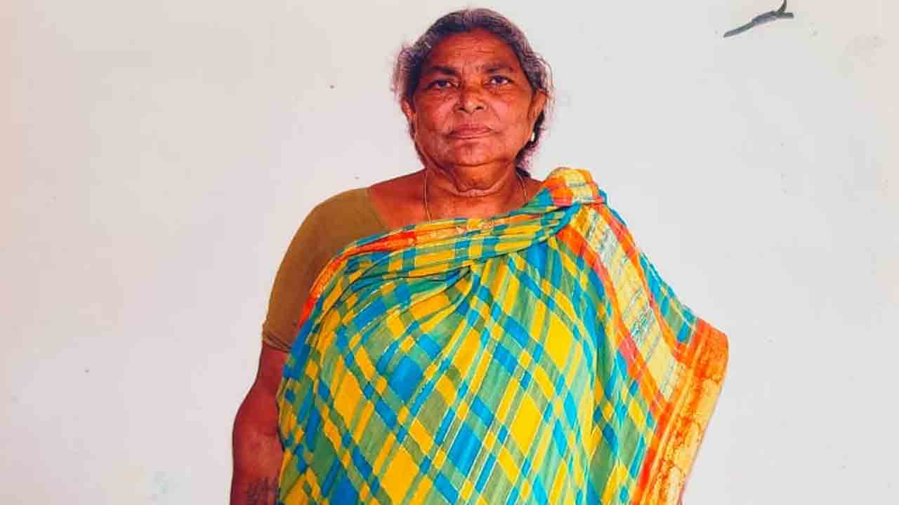 Suryapeta | ఎట్టకేలకు తెగిన పంచాయితీ.. రూ. 2 ల‌క్ష‌లు ఇచ్చాకే త‌ల్లికి త‌ల‌కొరివి పెట్టిన కుమారుడు