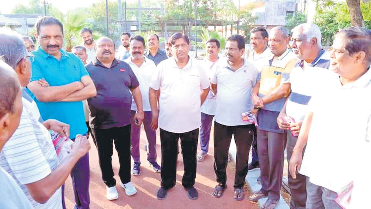 అభివృద్ధి కావాలో… విధ్వంసం కావాలో ఆలోచించండి