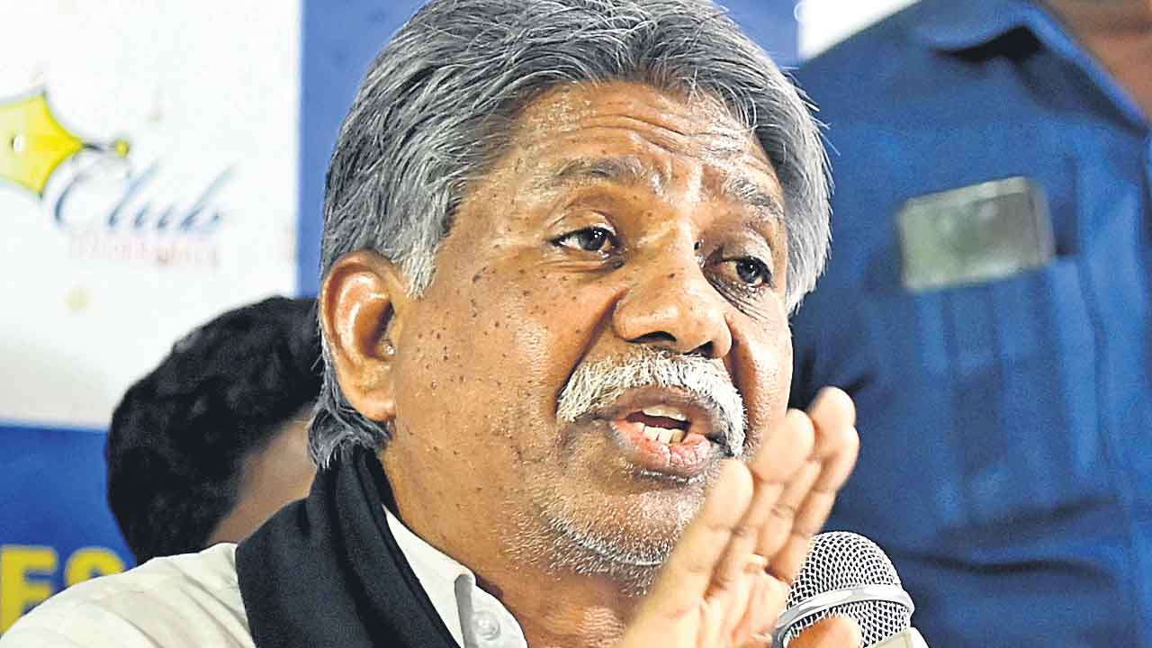 సీఎం రేవంత్ రెడ్డిని గద్దె దింపడం ఖాయం: మందకృష్ణ మాదిగ