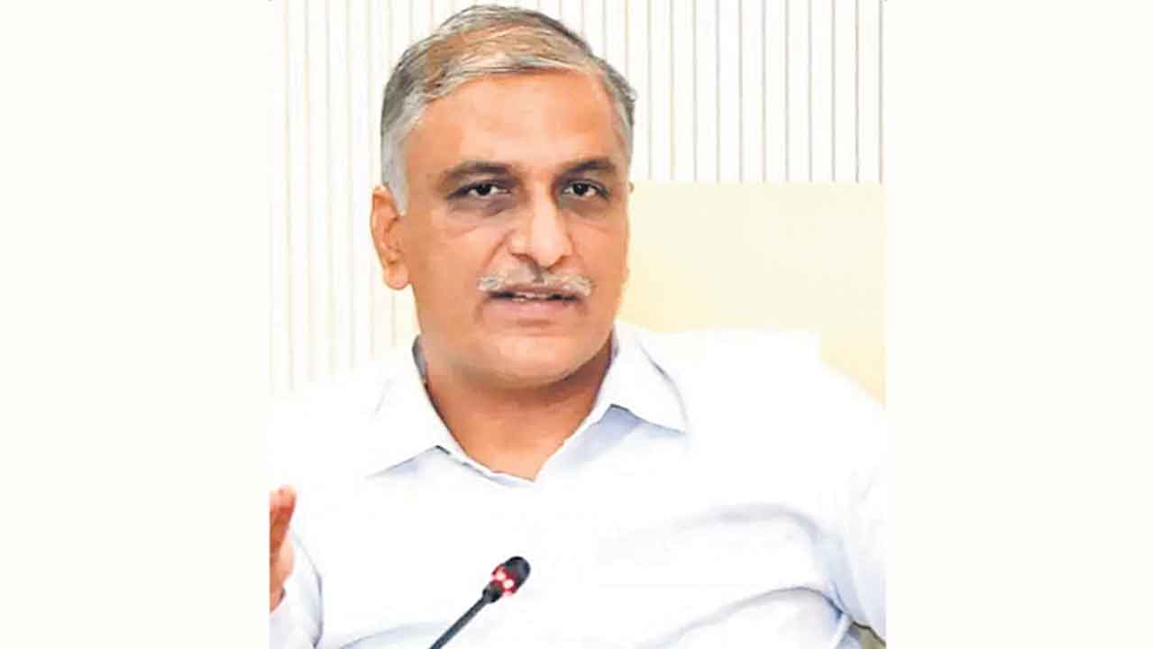Harish Rao | జ‌ర్న‌లిస్టును అరెస్టు చేయ‌డం.. మీడియా హ‌క్కును కాల‌రాయ‌డ‌మే : హ‌రీశ్‌రావు