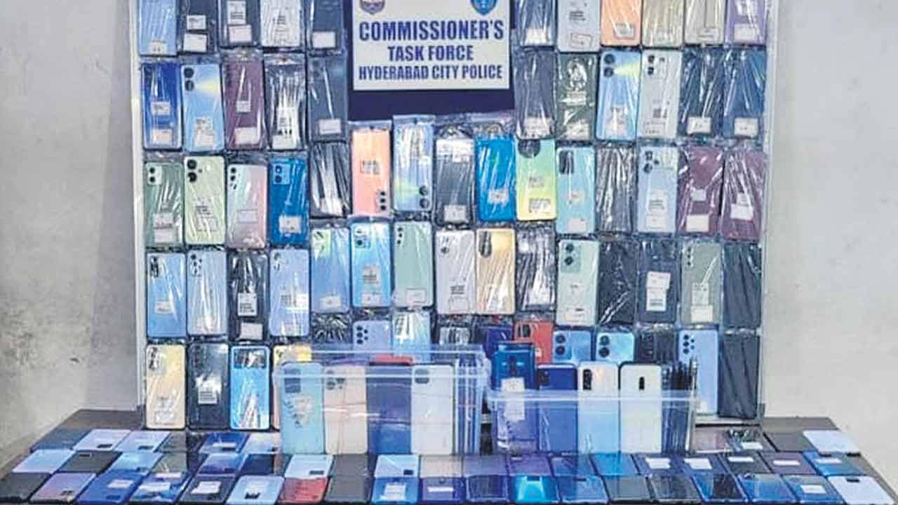 Crime | సూడాన్‌కు సిటీ మొబైల్‌ ఫోన్లు.. సూడాన్‌ దేశస్థుడితోపాటు 30 మంది అరెస్టు