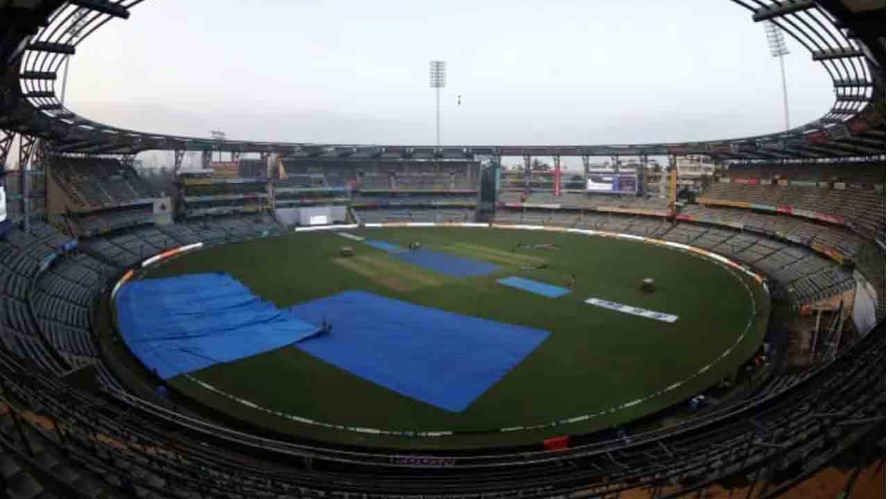 MI vs LSG | వాంఖ‌డేలో వాన‌.. 3.5 ఓవ‌ర్ల‌కు ముంబై స్కోర్..?