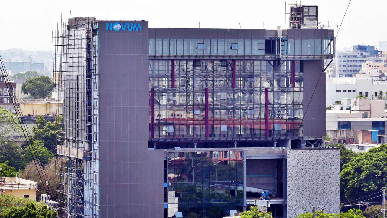 KTR | కాంగ్రెస్‌ ప్రభుత్వం మరిన్ని మల్టీలెవల్‌ కార్‌ పార్కింగ్‌ బిల్డింగ్‌లను కట్టాలి: కేటీఆర్‌