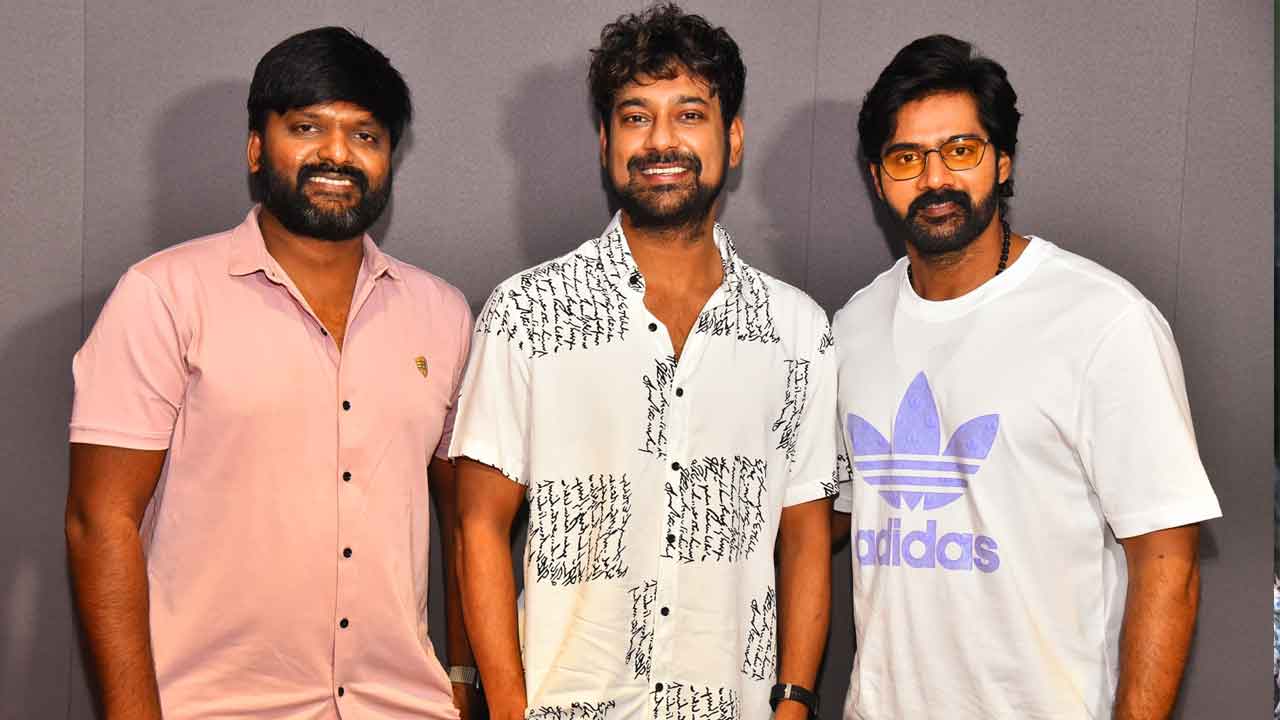 మర్డర్ మిస్టరీ నేపథ్యంలో