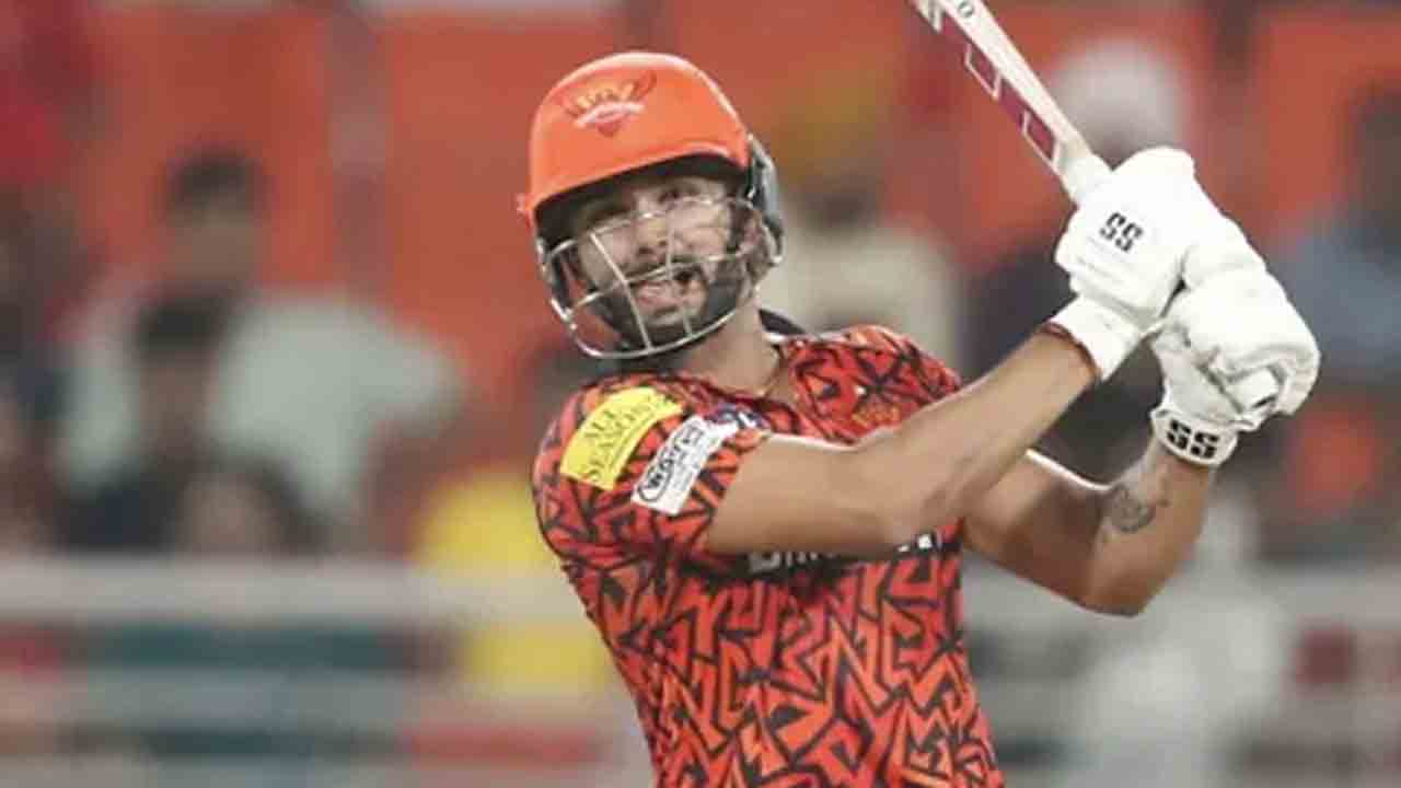 APL 2024 | ఐపీఎల్ స్టార్‌కు రికార్డు ధ‌ర‌.. చ‌రిత్ర తిర‌గ‌రాసిన ఆల్‌రౌండ‌ర్