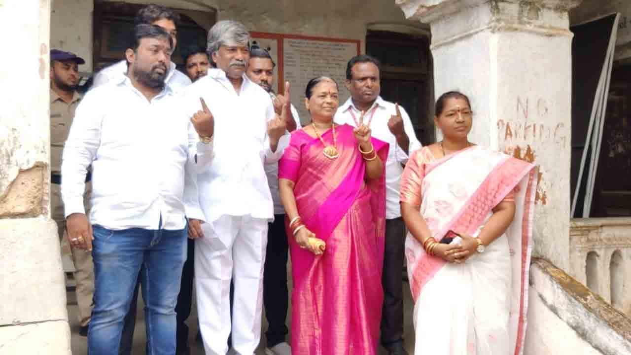 Padma Rao Goud | ఓటు హక్కు వినియోగించుకున్న సికింద్రాబాద్ బీఆర్ఎస్ అభ్యర్థి పద్మారావు గౌడ్