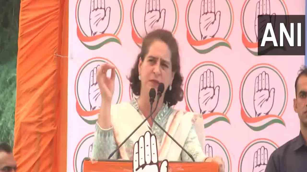 Loksabha Elections 2024 | బీజేపీ విధానాల‌తో చిన్న ప‌రిశ్ర‌మ‌లు చిన్నాభిన్నం : ప్రియాంక గాంధీ
