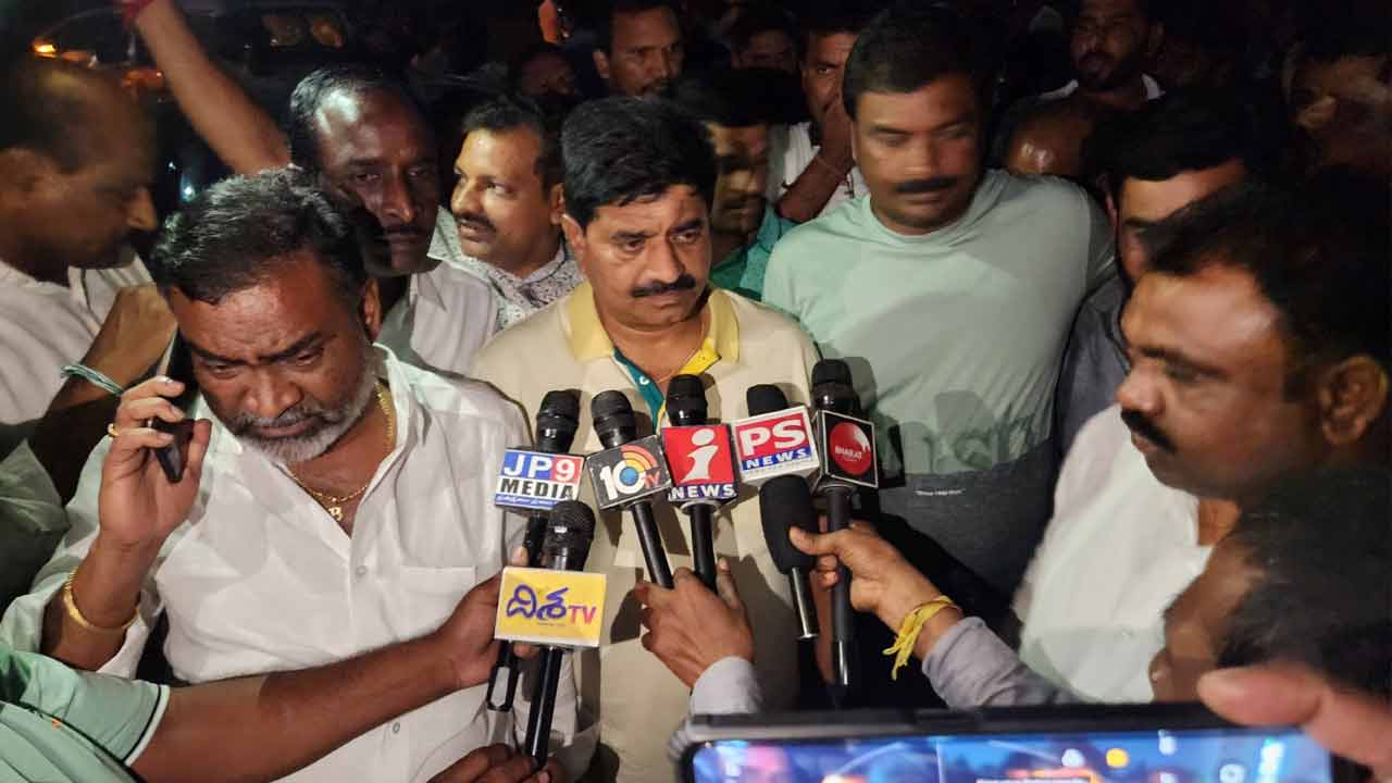 మేయర్‌ కిడ్నాప్‌కు యత్నం!