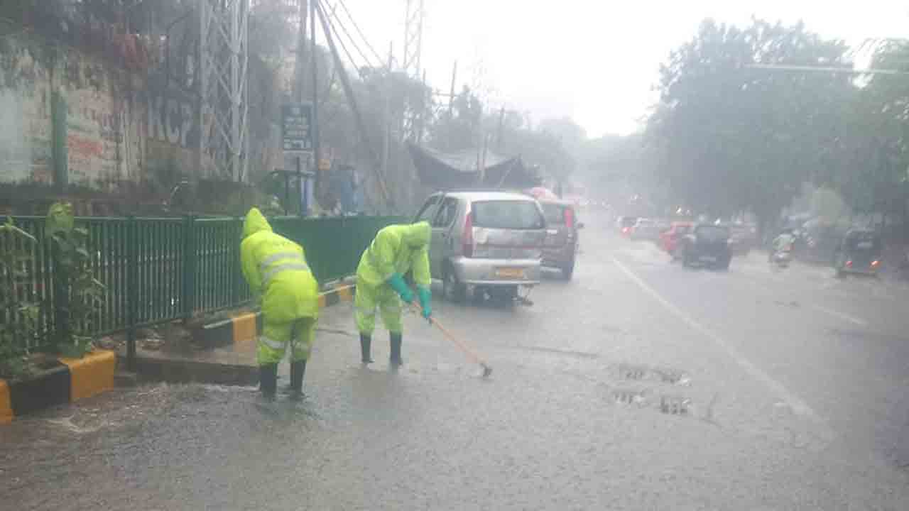 Rains | హైద‌రాబాద్‌లో ప‌లు ప్రాంతాల్లో వ‌ర్షం..