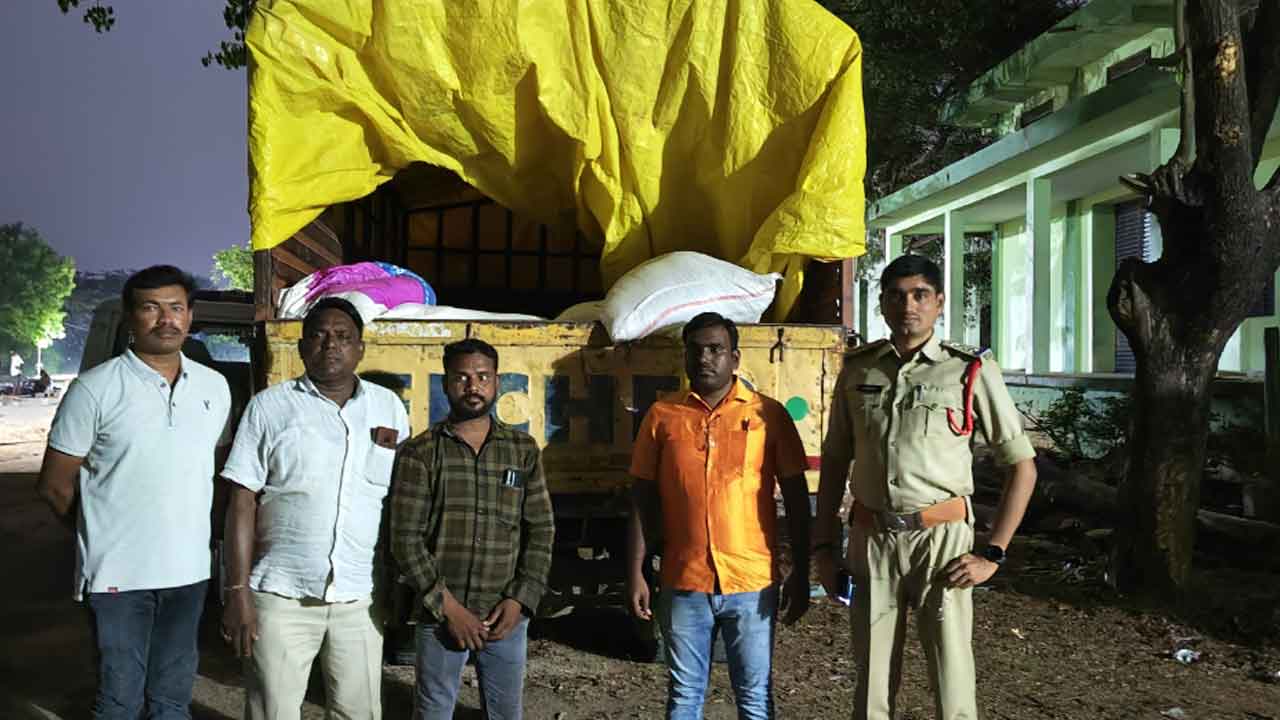 Ration Rice | సిద్దిపేట జిల్లాలో భారీగా రేషన్‌ బియ్యం పట్టివేత