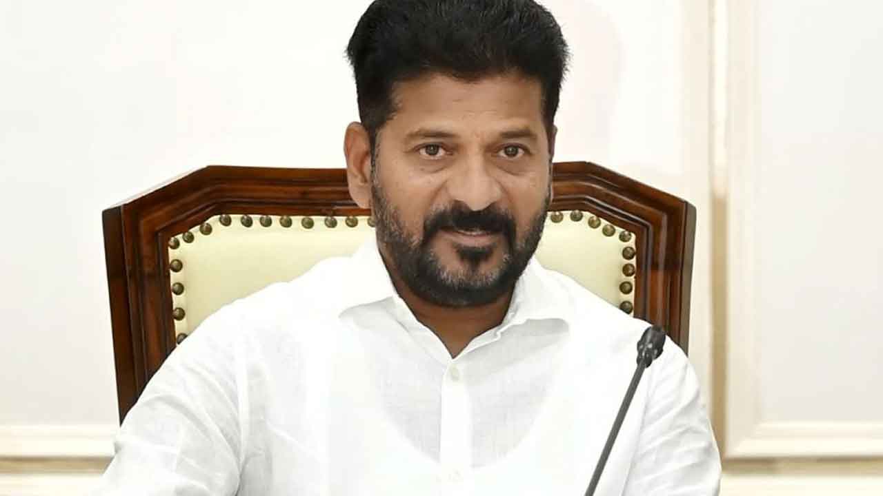 పారిశ్రామికాభివృద్ధిలో ప్రపంచంతో పోటీపడాలి