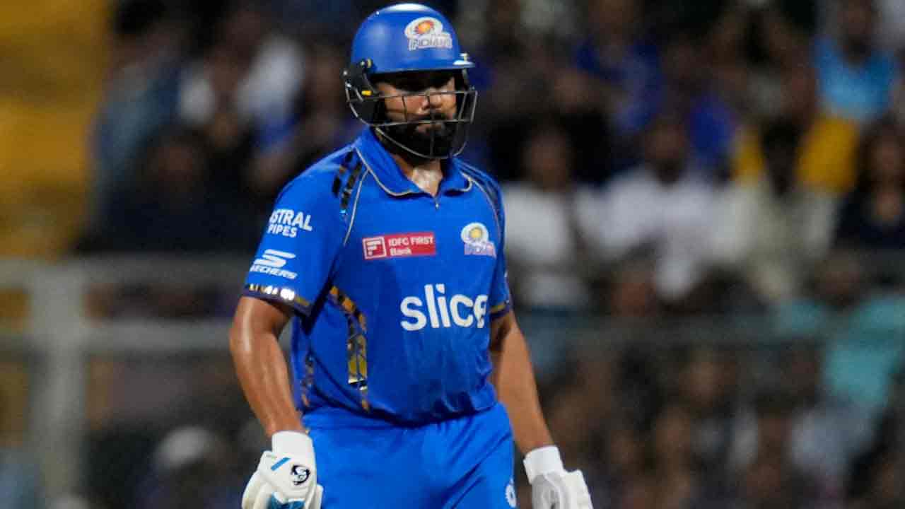 Rohit Sharma: రోహిత్‌కు వెన్నునొప్పి.. అందుకే ఇంపాక్ట్ ప్లేయ‌ర్‌గా ఆడాడు..