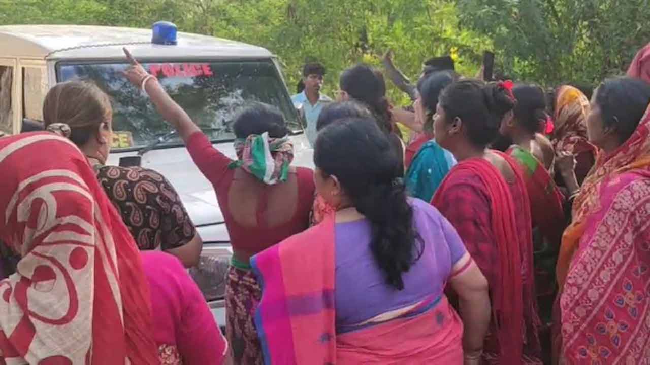 Sandeshkhali | నిరసనల్లో పాల్గొనేందుకు మహిళలకు డబ్బులు.. సందేశ్‌ఖాలీ ఆందోళనలపై బీజేపీ నేత వెల్లడి