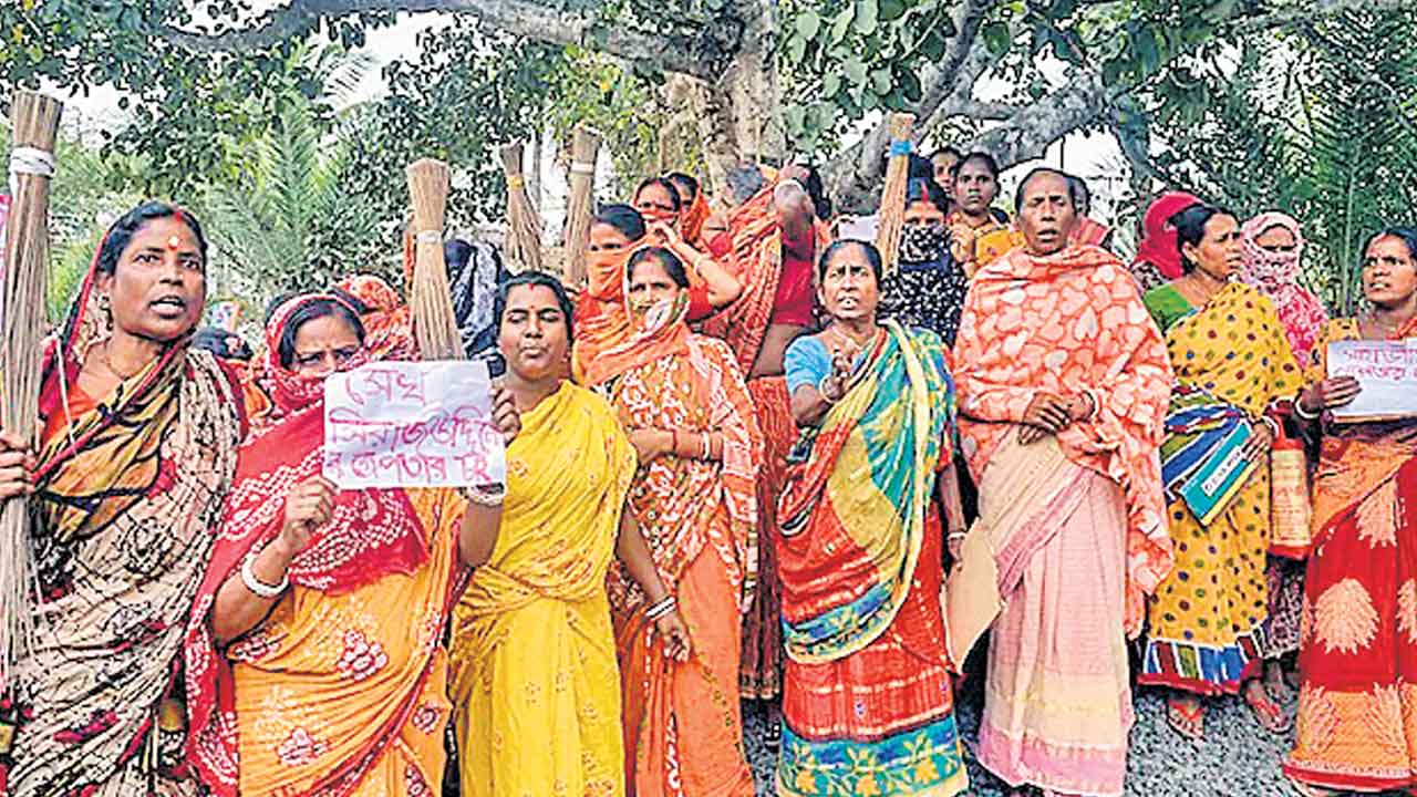 Sandeshkhali | నాపై లైంగికదాడి జరగలేదు.. సంతకాలు తీసుకుని రేప్‌ కేసు పెట్టించారు!.. ‘సందేశ్‌ఖాలీ’ కేసులో కీలక మలుపు