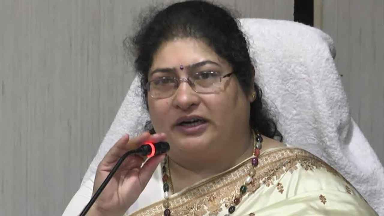 ఆలయ భూములు కబ్జా కానివ్వొద్దు