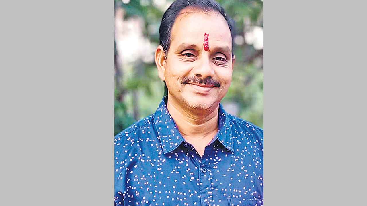 అప్పుల బాధతో రైతు ఆత్మహత్య