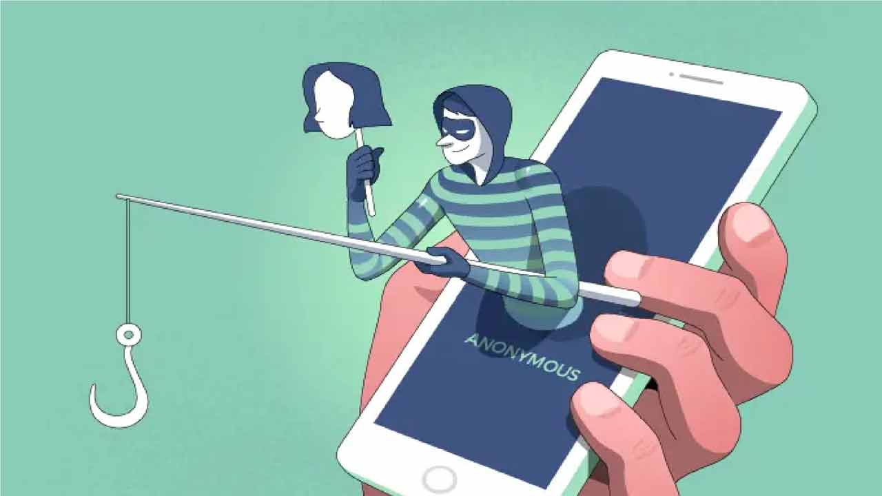 బ్యాంకుల నుంచి మెసేజ్‌లు వచ్చాయా? సైబర్‌ నేరగాళ్లేమో జాగ్రత్త!