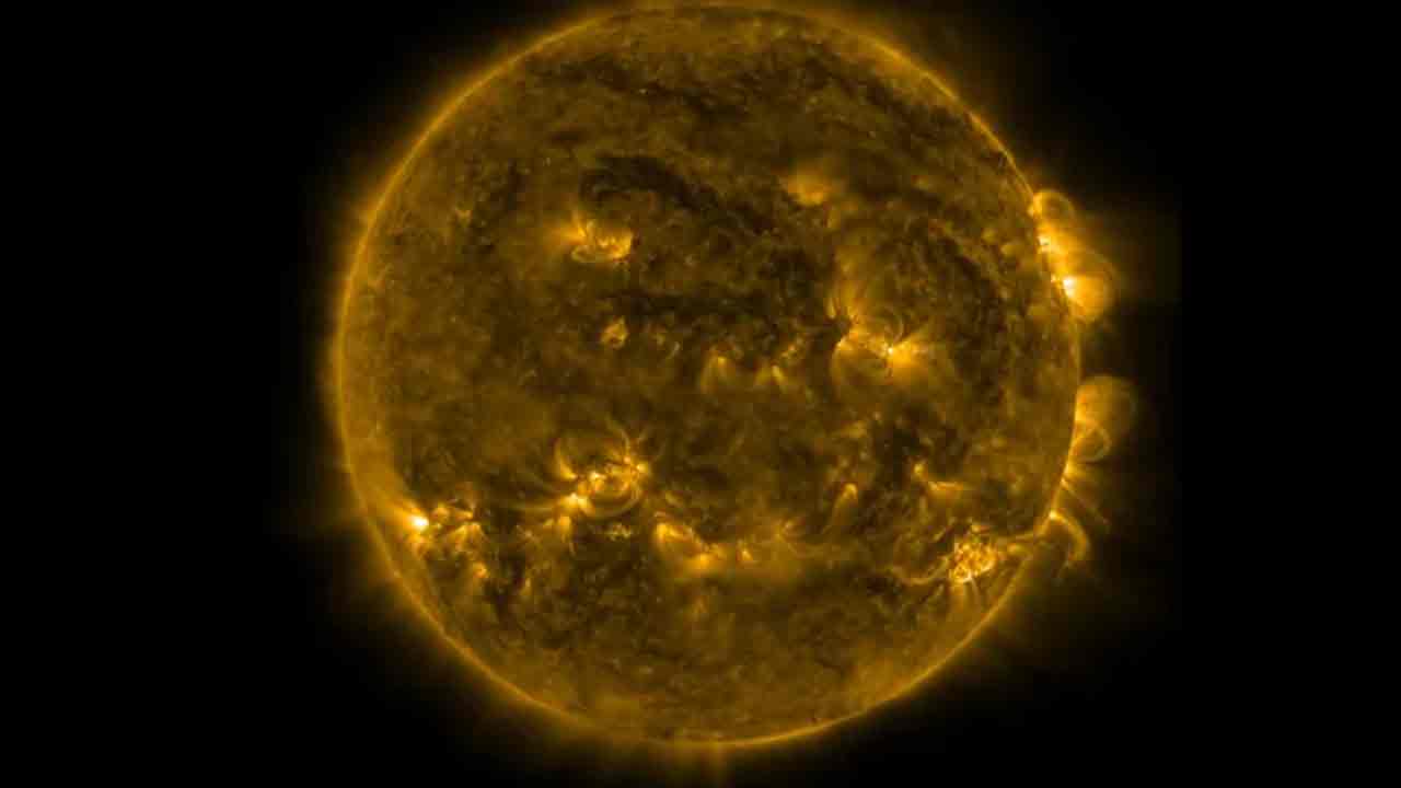 Solar Storm: సూర్యుడి నుంచి రెండు శ‌క్తివంత‌మైన సౌర‌తుఫాన్లు రిలీజ్‌..