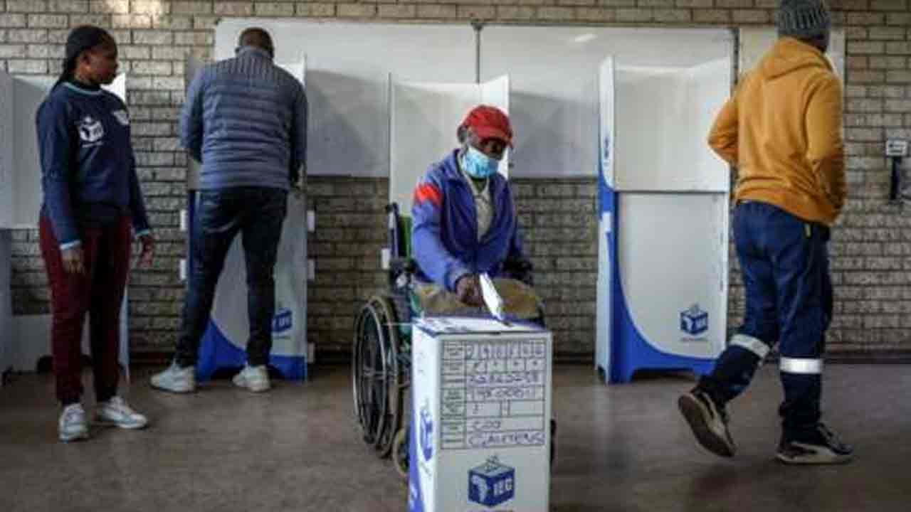 South Africa: ద‌క్షిణాఫ్రికాలో పార్ల‌మెంట్‌ ఎన్నిక‌లు..  దేశ‌వ్యాప్తంగా కొన‌సాగుతున్న పోలింగ్‌