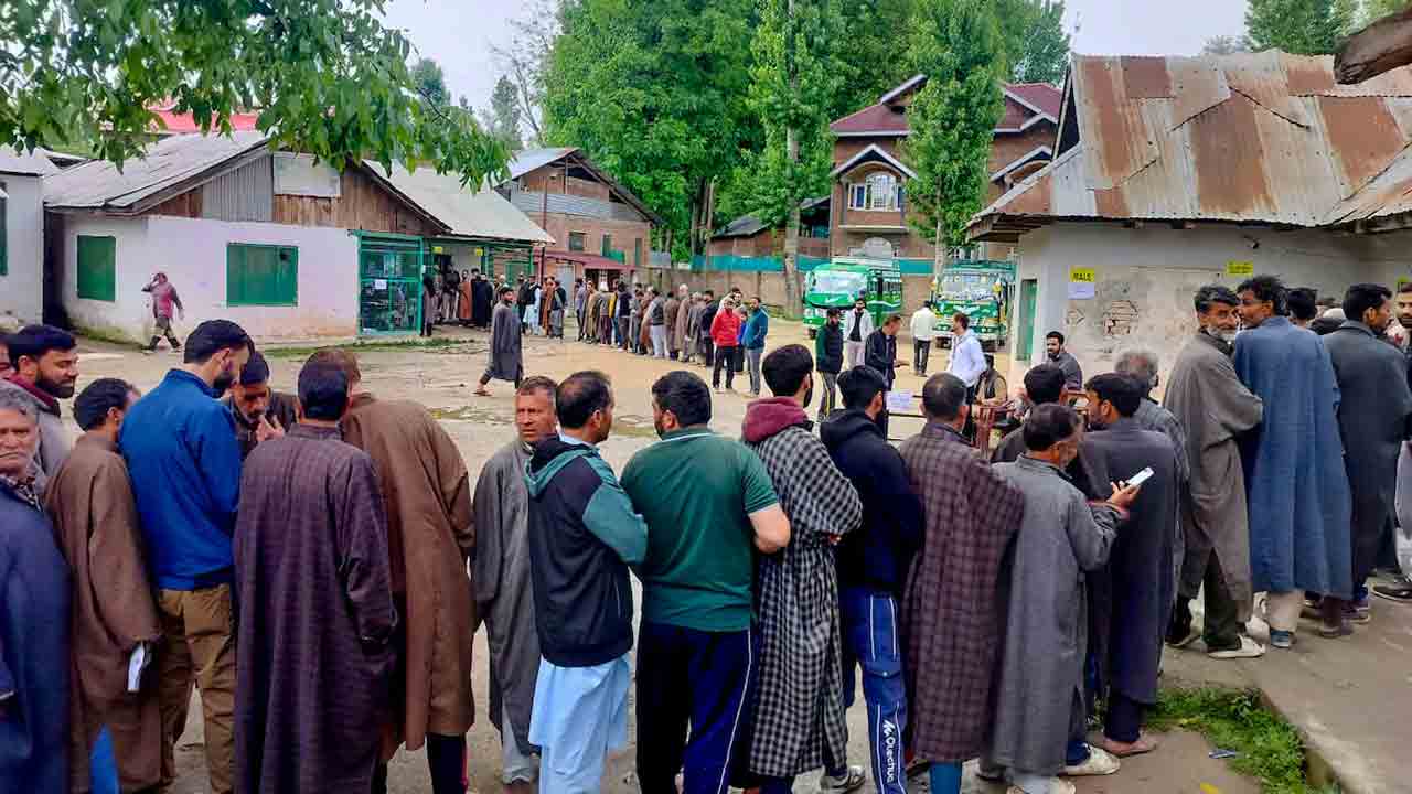 Srinagar | 26 ఏండ్ల త‌ర్వాత‌.. శ్రీన‌గ‌ర్‌లో అత్య‌ధికంగా 36.58 శాతం పోలింగ్ న‌మోదు