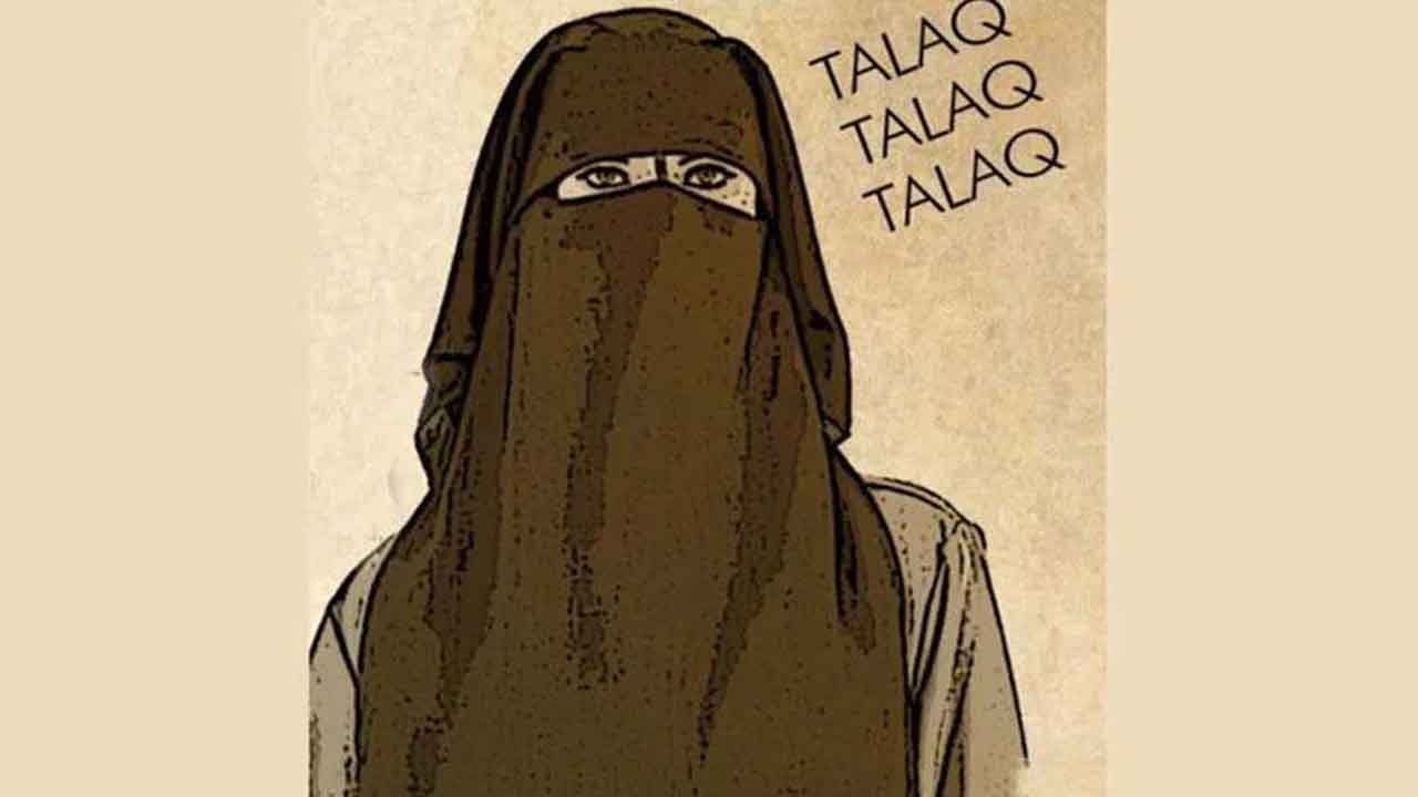 ఆదిలాబాద్‌లో తొలి ట్రిపుల్‌ తలాక్‌ కేసు