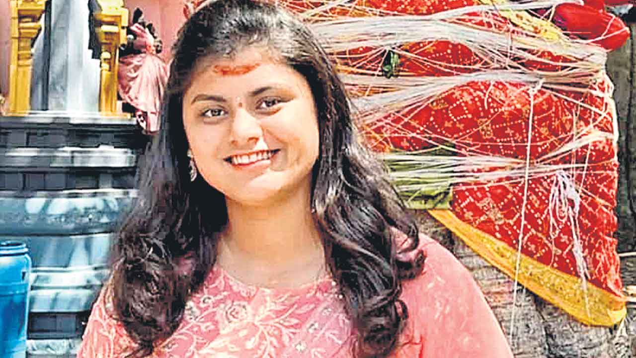 Warangal | వరంగల్‌లో విషాదం.. చెల్లి పరీక్ష కోసం వెళ్తూ రోడ్డు ప్రమాదంలో అక్క మృతి