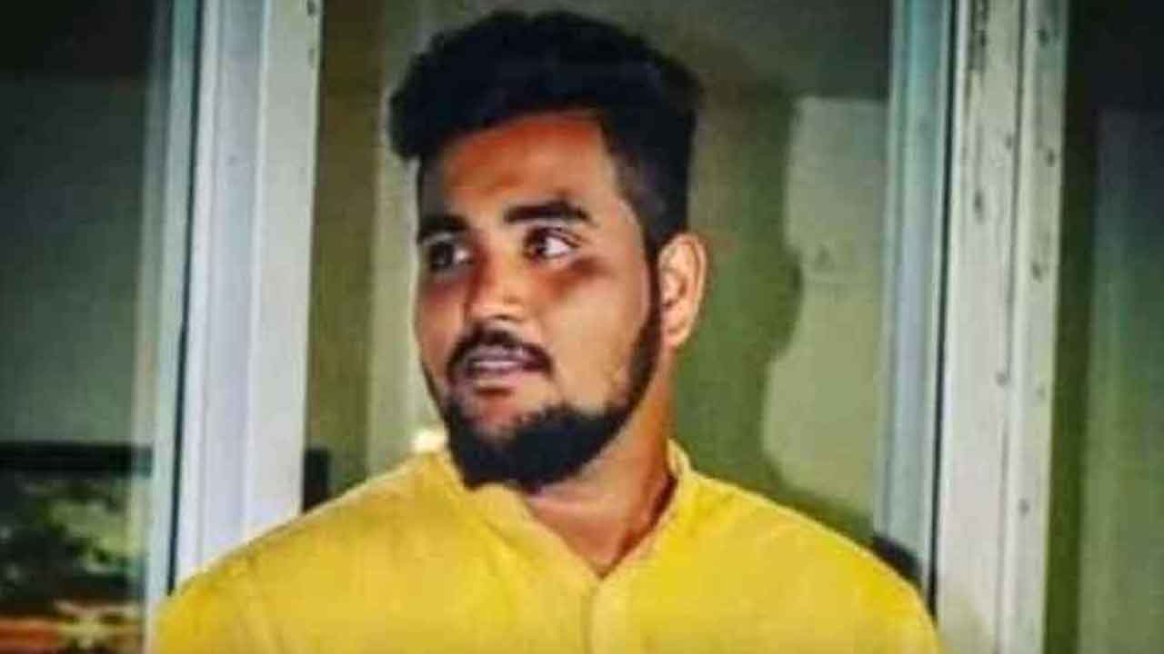 Bee attack | నాగర్‌కర్నూల్‌ జిల్లాలో విషాదం.. తేనెటీగల దాడిలో యువకుడి మృతి