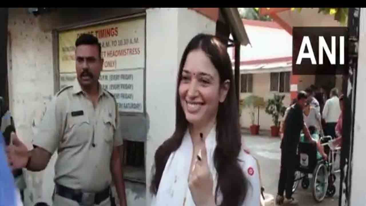 Loksabha Elections 2024 | ప్ర‌జాస్వామ్యంలో ఓటు వేయ‌డం మ‌న బాధ్య‌త : త‌మ‌న్నా