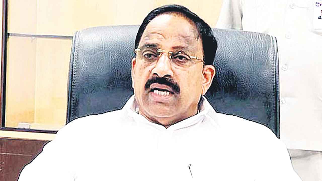 ఎరువులు, విత్తనాల కొరత లేదు