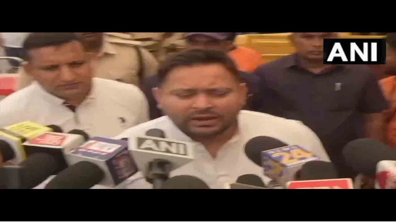 Loksabha Elections 2024 | రిజ‌ర్వేష‌న్ల‌పై క‌ర్పూరీ ఠాకూర్‌తో విభేదిస్తున్న మోదీ : తేజ‌స్వి యాద‌వ్‌