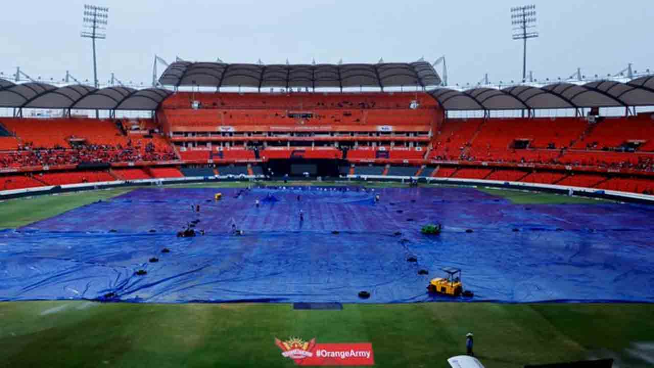SRH vs GT | ఉప్ప‌ల్‌ను వ‌ద‌ల‌ని వాన‌.. ఐదు ఓవ‌ర్ల మ్యాచ్ సాధ్య‌ప‌డేనా..?