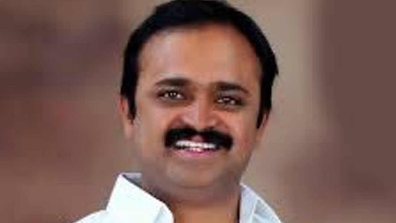 Hyderabad | నాకు కూడా రూ.100 కోట్లు ఇస్తే పార్టీ మారుతా.. బీజేపీ కార్పొరేటర్‌ కీలక వ్యాఖ్యలు