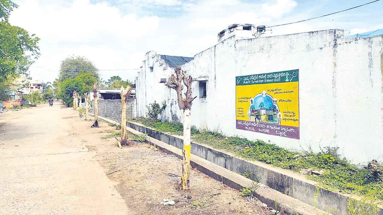 పల్లె తల్లడిల్లుతోంది