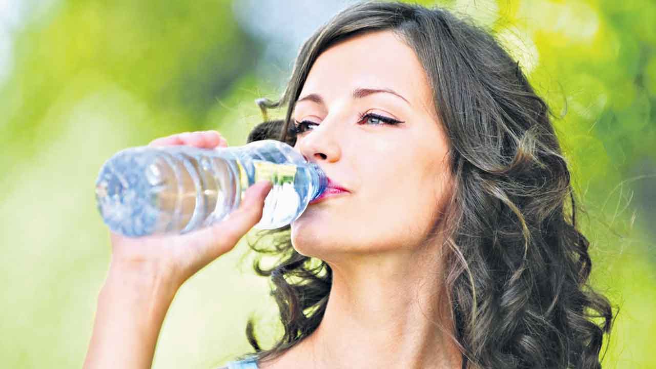 వెంటనే నీళ్లు తాగుతున్నారా?