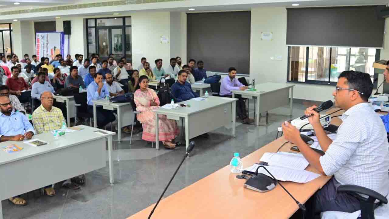 ఓట్ల లెక్కింపు సజావుగా నిర్వహించాలి