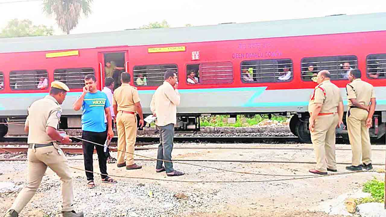 నాగర్‌సోల్‌ ఎక్స్‌ప్రెస్‌లో దోపిడీ
