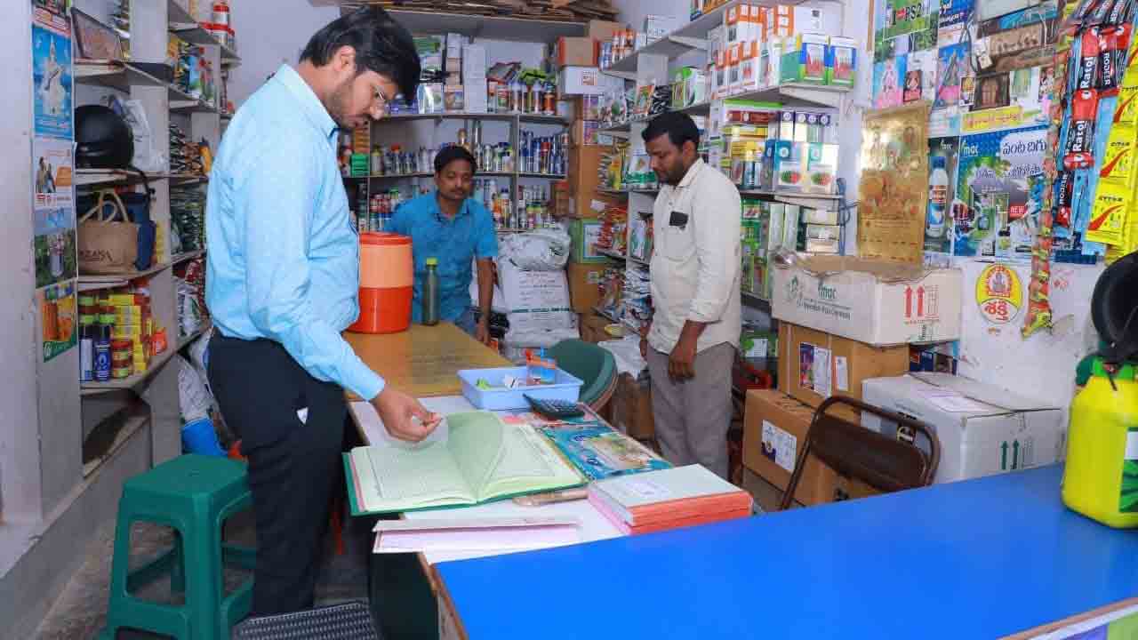 విత్తన నిల్వపై బోర్డులు పెట్టాలి