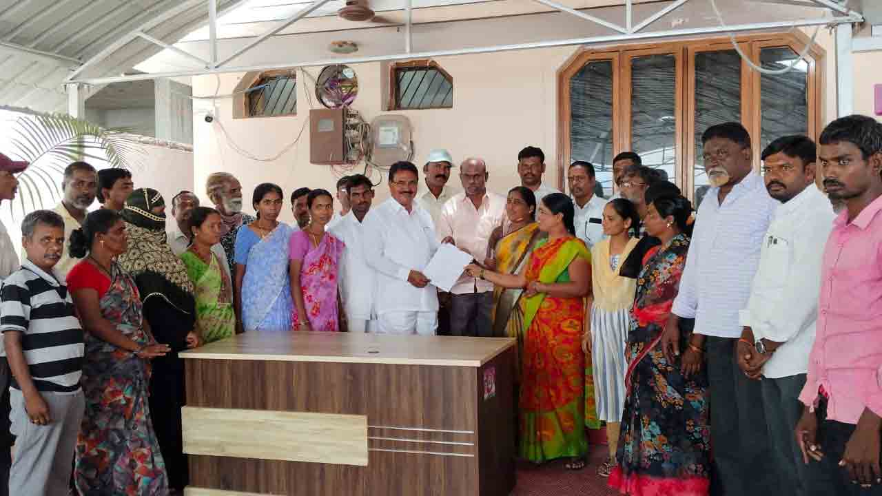 ‘డబుల్‌’ ఇండ్ల సమస్యలు పరిష్కరించాలి