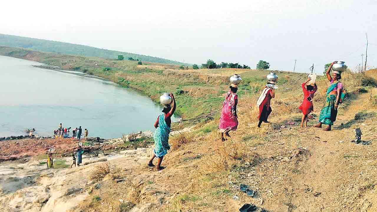 మంచినీటి కోసం అవస్థలు