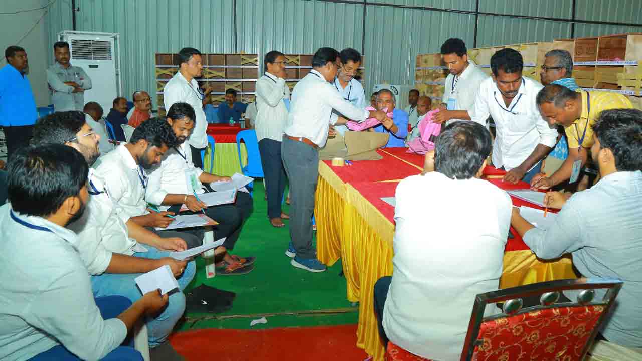 చెల్లని పట్టభద్రుల ఓట్లు 8.27శాతం