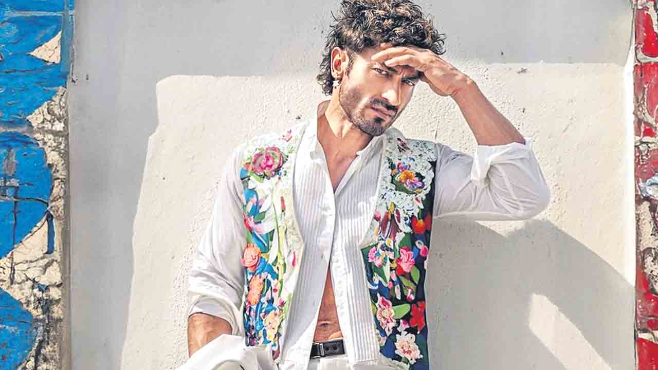 Sivakarthikeyan | శివకార్తికేయన్‌తో విద్యుత్‌ జమ్వాల్‌ ఢీ..