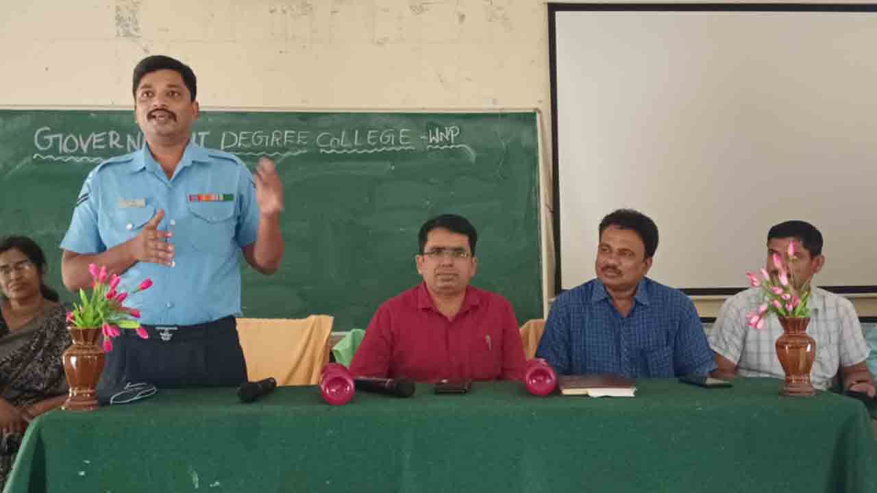 దేశ రక్షణలో భాగస్వాములు కావాలి