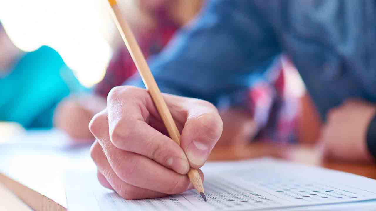 గ్రూప్‌-2 ఉచిత గ్రాండ్‌ టెస్టులకు దరఖాస్తుల ఆహ్వానం