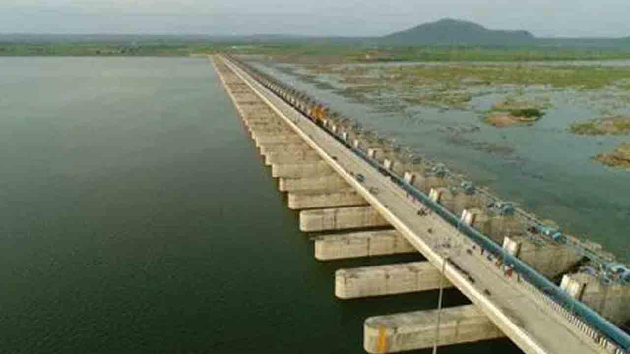 అన్నారం బరాజ్‌ను సందర్శించిన నిపుణుల బృందం