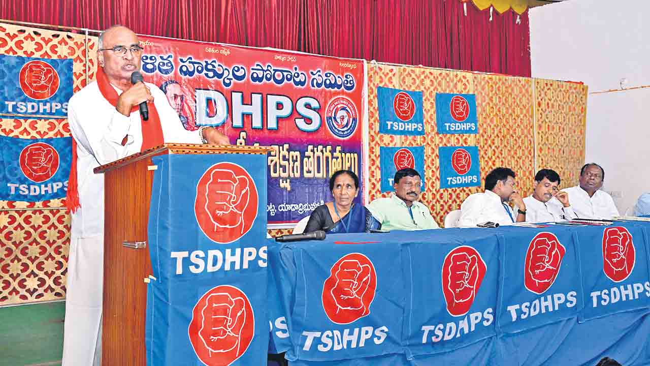 నీట్‌ పరీక్ష మళ్లీ నిర్వహించాలి