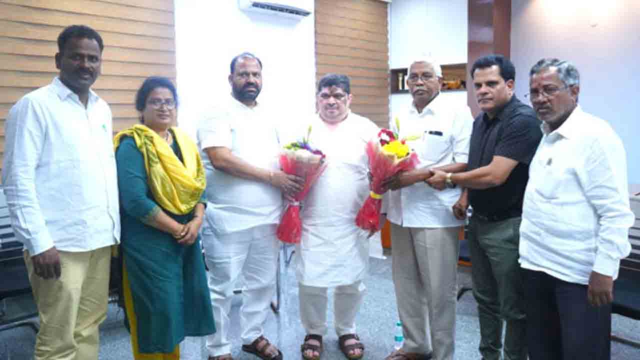 పెండింగ్‌ డీఏలను విడుదల చేయాలి: టీఎన్జీవోస్‌