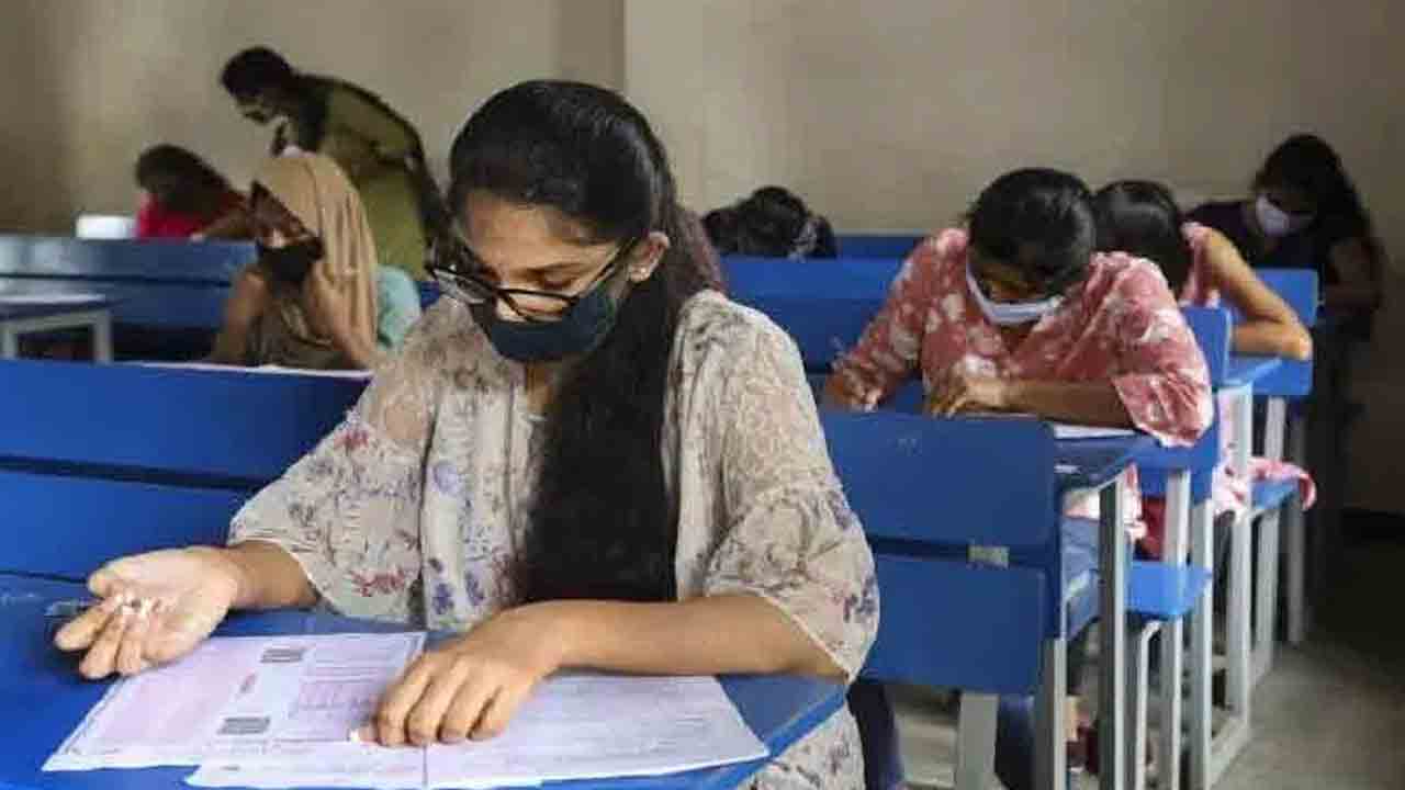 నీట్‌ పరీక్షలను వెంటనే రద్దు చేయాలి