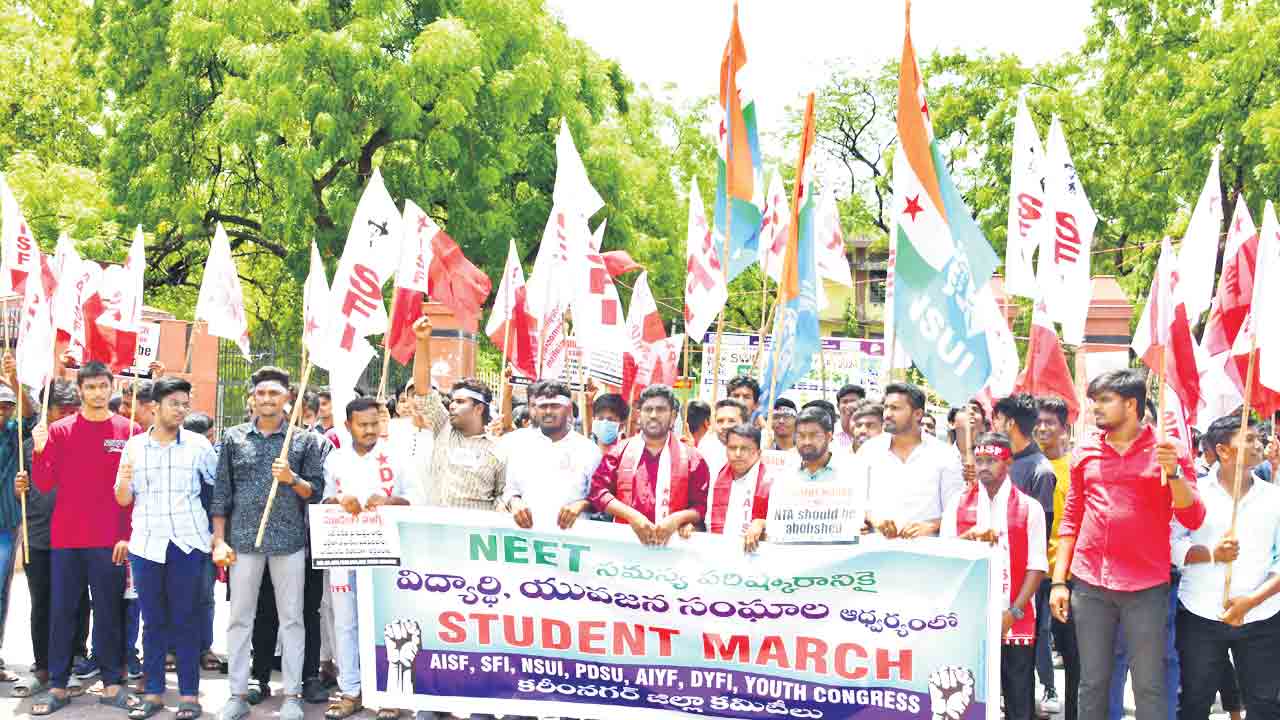 విద్యార్థుల భవిష్యత్‌తో చెలగాటమా?